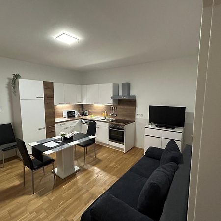 Paky Appartements 00313 Брук-ан-дер-Лайта Екстер'єр фото